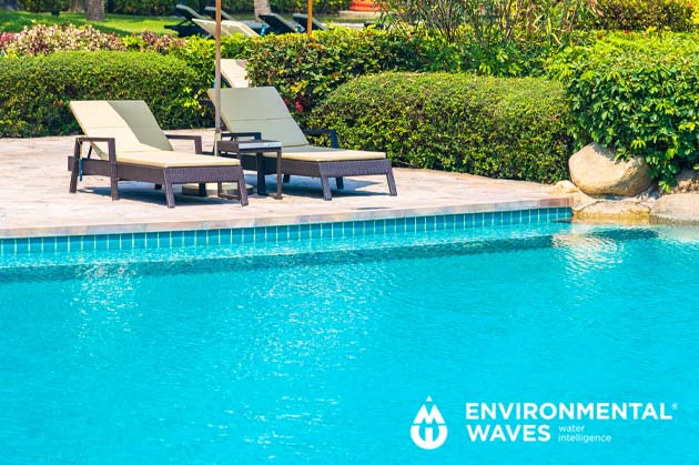 Desinfe��o com ozono da �gua da piscina