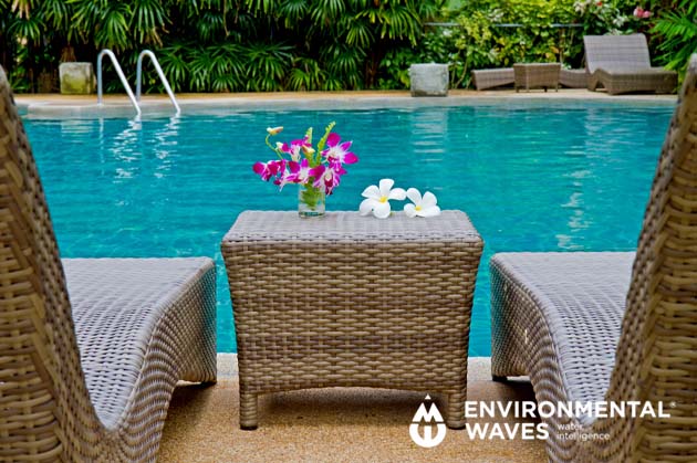 Desinfe��o com ozono da �gua da piscina